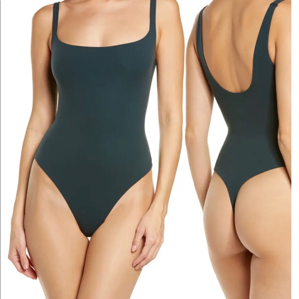 Fits Everybody Square Neck Sleeveless